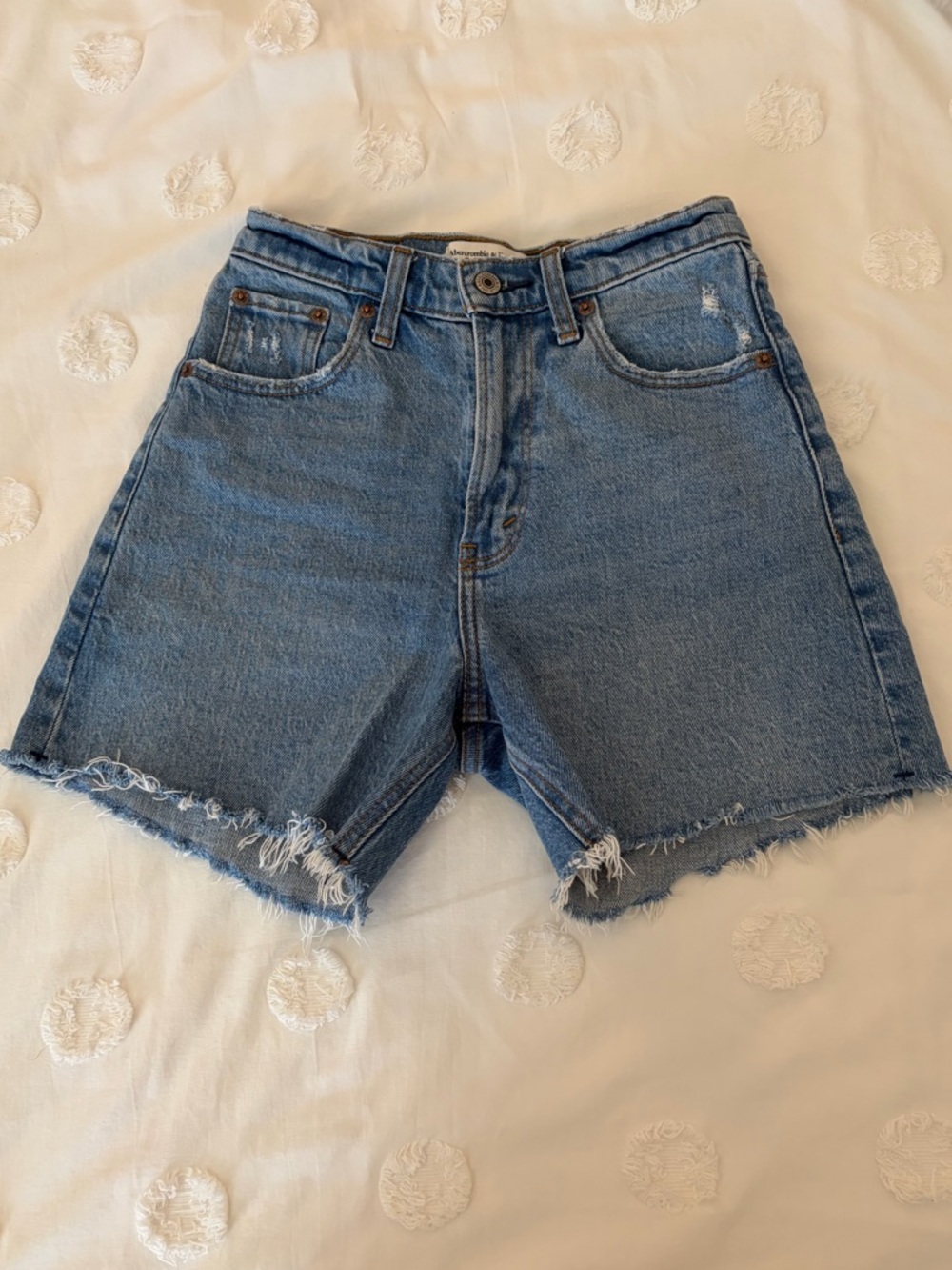 Abercrombie & Fitch High Rise Dad Shorts